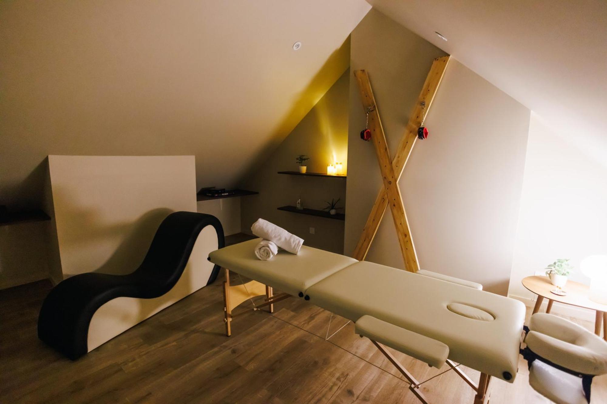 Eden Room - Luxe, Balneo & Sauna Le Mans Buitenkant foto